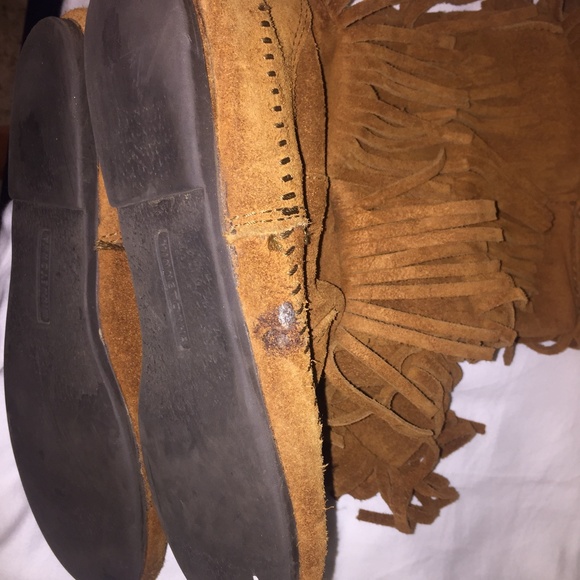 Minnetonka Boots - Picture 5 of 5